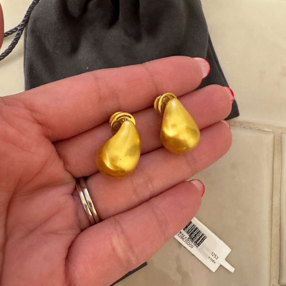 Authentic JULIE VOS Wave Earrings, Size Small SOLD OUT